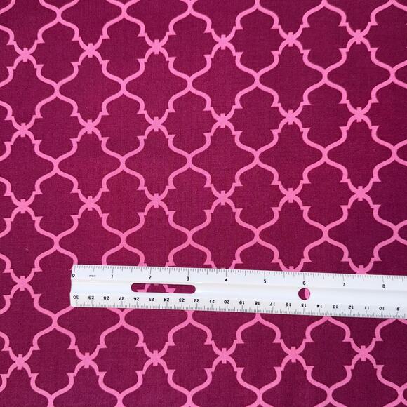 Magenta & Pink Quatrefoil by Brother Sister Design Studio - 1/2 Yard - Picture 3 of 5